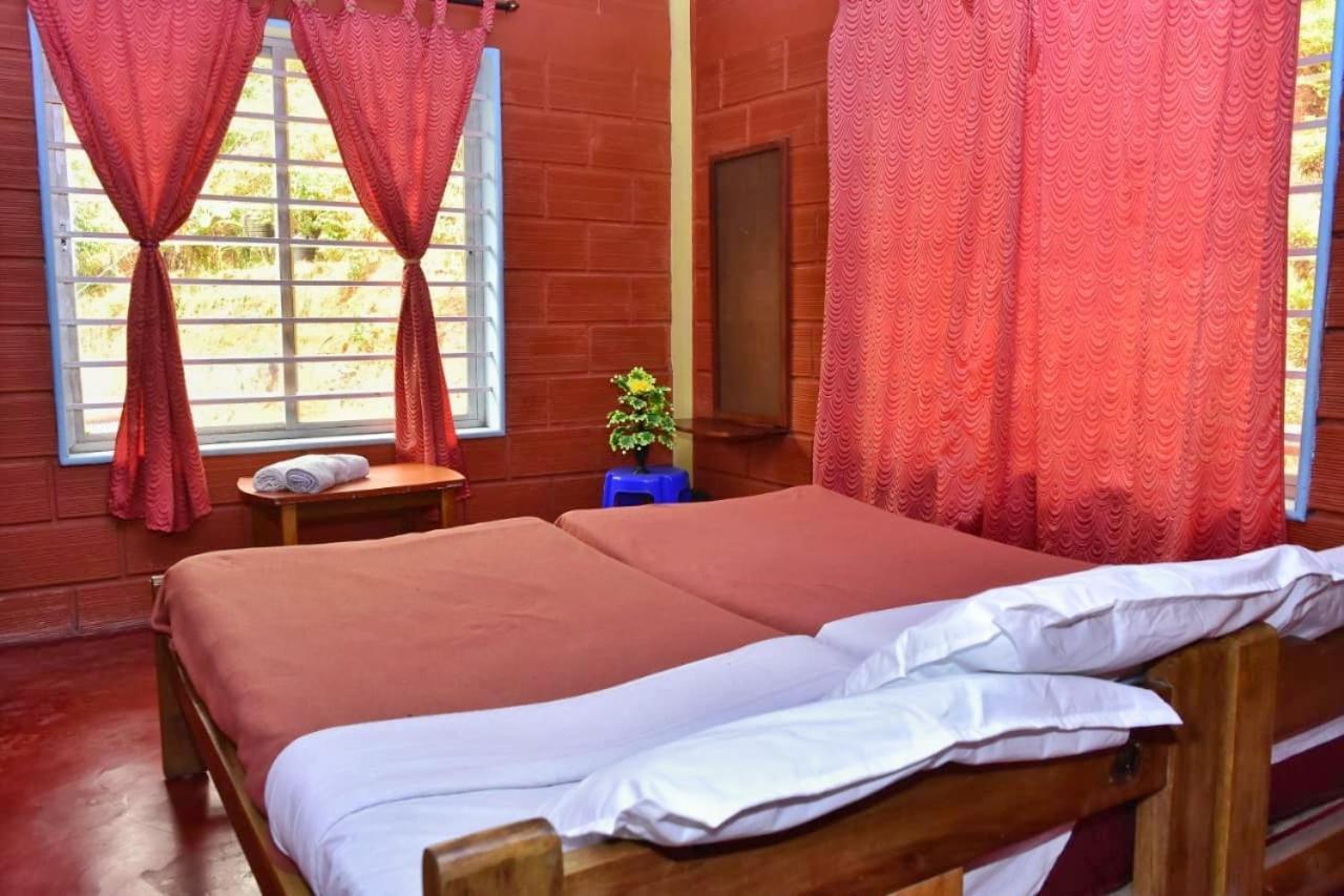 Eshwari Cottage 马迪凯里 外观 照片